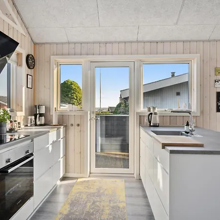 Lovely In Semesterbostad Sjolund