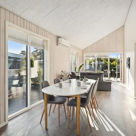 Lovely In Semesterbostad